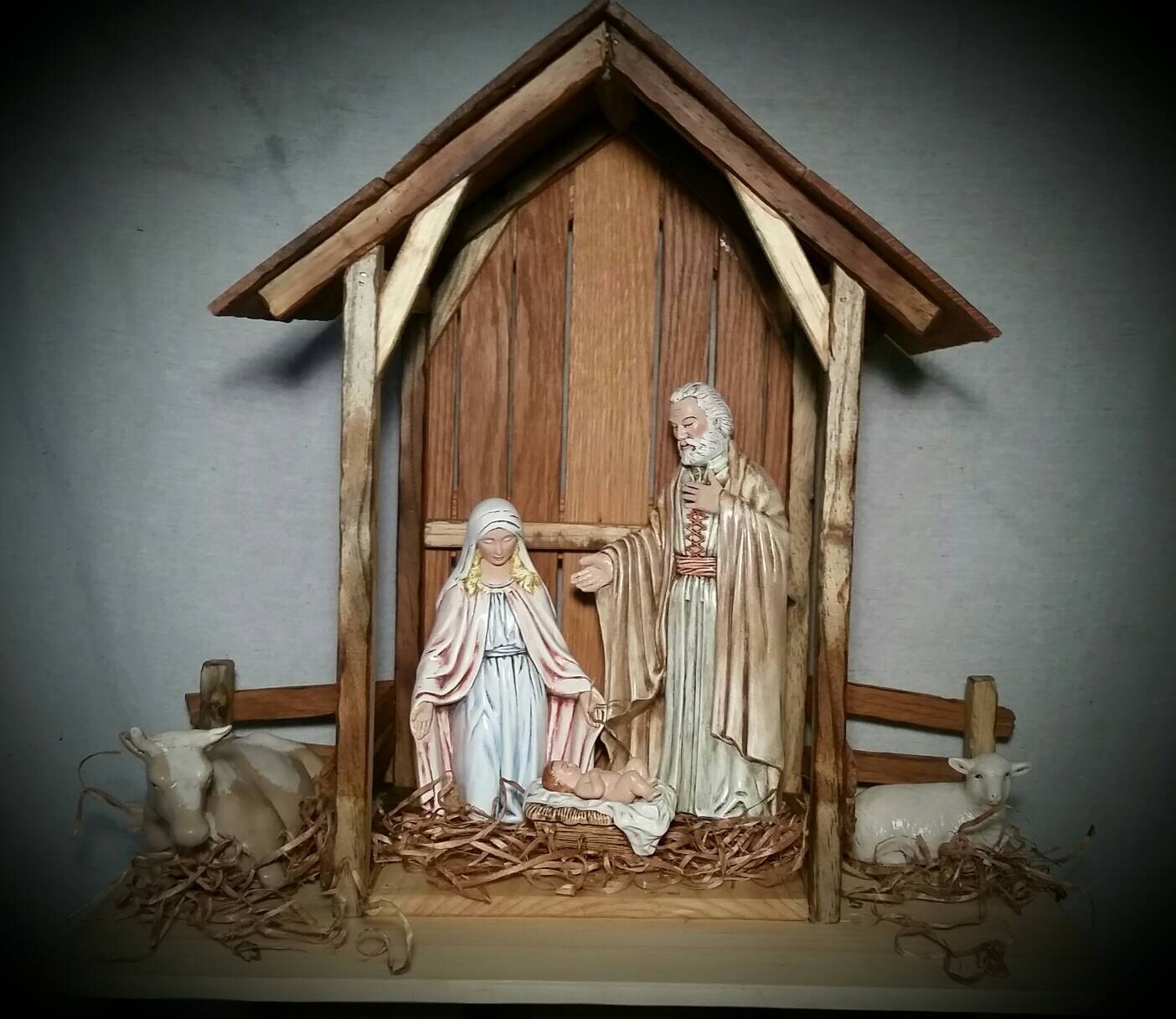 Reclaimed Wood Nativity Stable Creche Christmas Manger