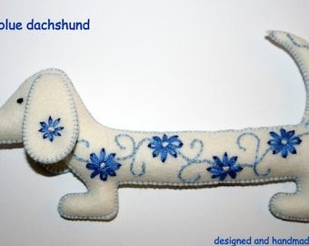 Embroidered dachshund, collectible,gift for doxiefan
