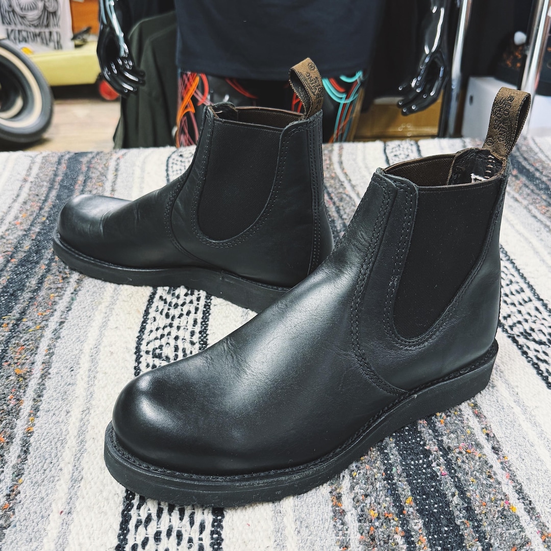 RED WING 3194 Classic Chelsea Boots in Black Harness Leather