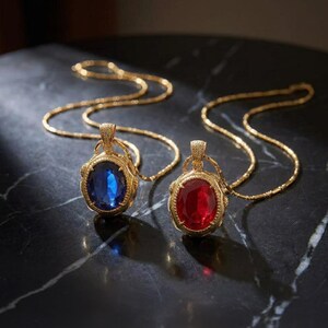 Collier pendentif ovale baroque vintage, rubis rouge saphir bleu, chaîne en alliage plaqué or