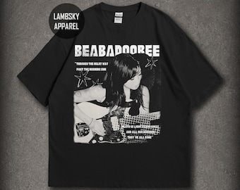 限定版Beabadoobeeシャツ、夢のようなY2KオルタナティブミュージックTシャツ、音楽ファンへのギフト、ユニセックスコンサートTシャツ