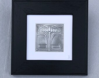 Art Deco Lily in Pewter