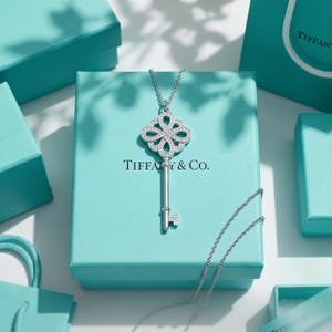ティファニー TIFFANY トリニティ ネックレス Tiffanys infinity necklace - Etsy 日本