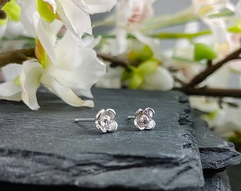 Kleine sterling zilveren vaste oorbellen 925 lila bloem voor vrouwen meisjes