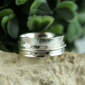 Meditation Ring, Spinner ring, silver spinner ring, 925 silver ring, women ring, spinner band, hammered ring, leaf silver ring, women ring