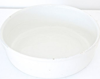 Vintage Ceramic Wash Basin