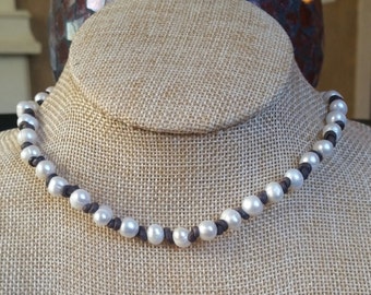 Freshwater Knotted Leather Pearl Beaded Choker, Pearl Necklace, Beach Jewelry, Beaded Choker, Pearl Choker, beach wedding jewelry