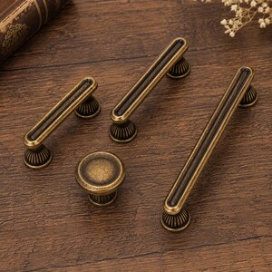 Solid Brass Cabinet Pulls & Knobs, Vintage Retro Drawer Handle, Decorative Cupboard Hardware, Unique Antique Brass Pull for Kitchen Door