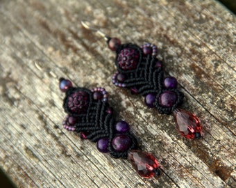 Macrame beaded earrings black and purple