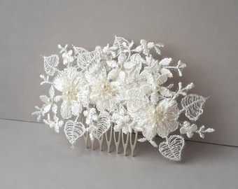 Bridal lace hair comb Ivory wedding headpiece White floral wedding hair piece Beaded lace