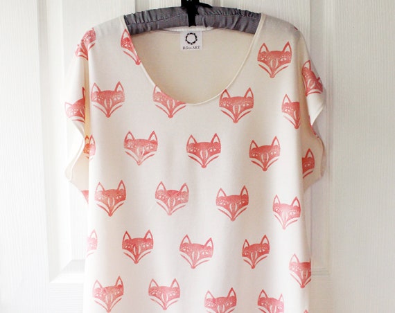 Fox Face Batwing Top in light beige/nude jersey