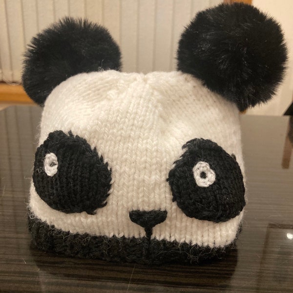 Bonnet Enfant Panda avec Oreillettes/2 Pompons Noirs