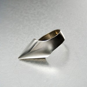 Spike ring, Contemporary jewelry, Gothic ring, Silver Punk Ring, spike defense ring, Heavy metal, Utility ring