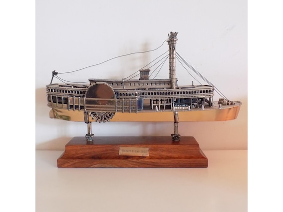 Large Steamboat by Robert E. Lee, 1860, in 800 Sterling Silver, Italy, Miniature Naval Sculpture, Wooden Base, Vintage 1970s/1980s, 494g