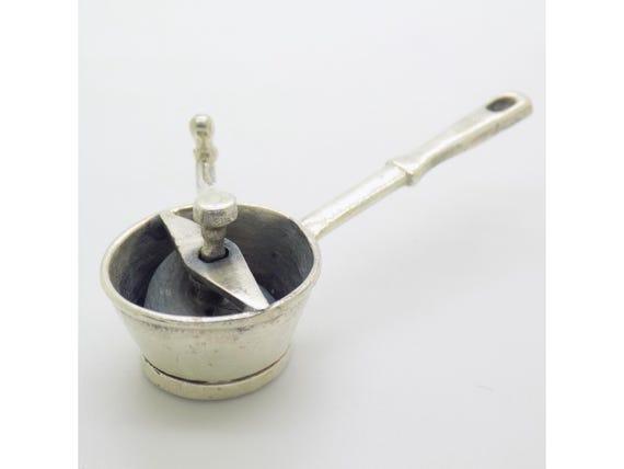 Vintage 70s/80s Handmade Solid 925 Silver Hand-Crank Vegetable Mill from Arezzo, Italy. Miniature Articulated Dollhouse Style, 14g