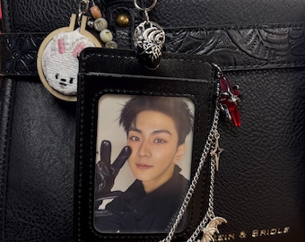 Enhypen/Vampire/Bat Kpop Photocard Holder