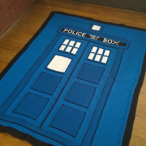 Breipatroon - Doctor Who Big Blue Box Afghan