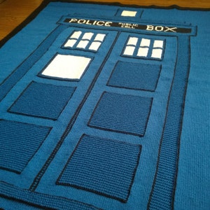 Knitting Pattern Doctor Who Big Blue Box Afghan image 4