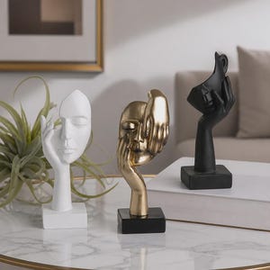 Estátua abstrata de resina representando um pensador, escultura moderna para mesa, arte minimalista para decoração de casa.