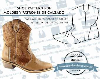 May include: A brown leather cowboy boot with a pointed toe and a stitched design. The boot has a textured crocodile pattern and a small heel. The image includes the text "SHOE PATTERN PDF MOLDES Y PATRONES DE CALZADO PACK ALL SIZES / PACK DE TALLES 35 - 36 - 37 - 38 - 39 - 40 - 41 - 42 www.tallerdecalzado.com.ar"