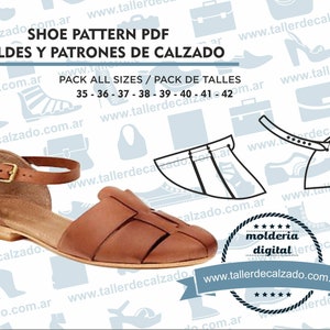 May include: A brown leather sandal with a strap across the foot and an ankle strap. The sandal has a woven design on the upper part of the shoe. The image includes the text "SHOE PATTERN PDF MOLDES Y PATRONES DE CALZADO PACK ALL SIZES / PACK DE TALLES 35 - 36 - 37 - 38 - 39 - 40 - 41 - 42 www.tallerdecalzado.com.ar molderia digital www.tallerdecalzado.com.ar"