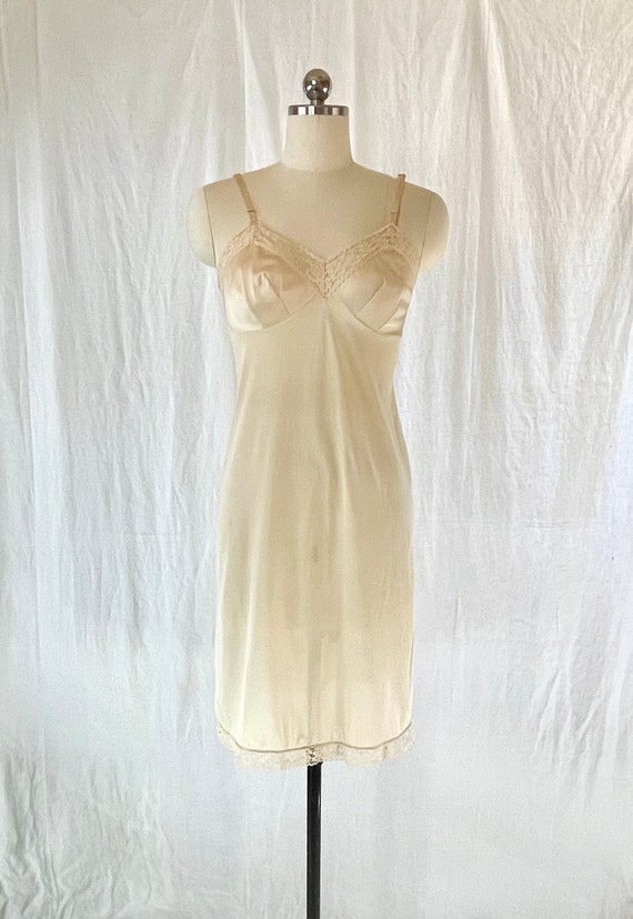 Vintage Full Slip by Vanity Fair Satin and Lace A… Gem