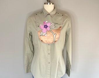Vintage Western Shirt - Cowgirl Blouse - Pearlsnap with Floral Snap-On Bib - Button-Up Shirt - Medium [07]