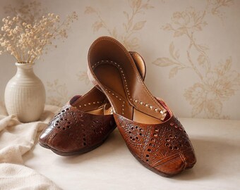 Handmade Brown Leather Punjabi Jutti | Women's Genuine Leather Slip-On Ethnic Flats For Gift