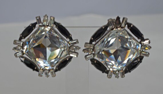 Fabulous Runway Black and Clear Rhinestone Earring