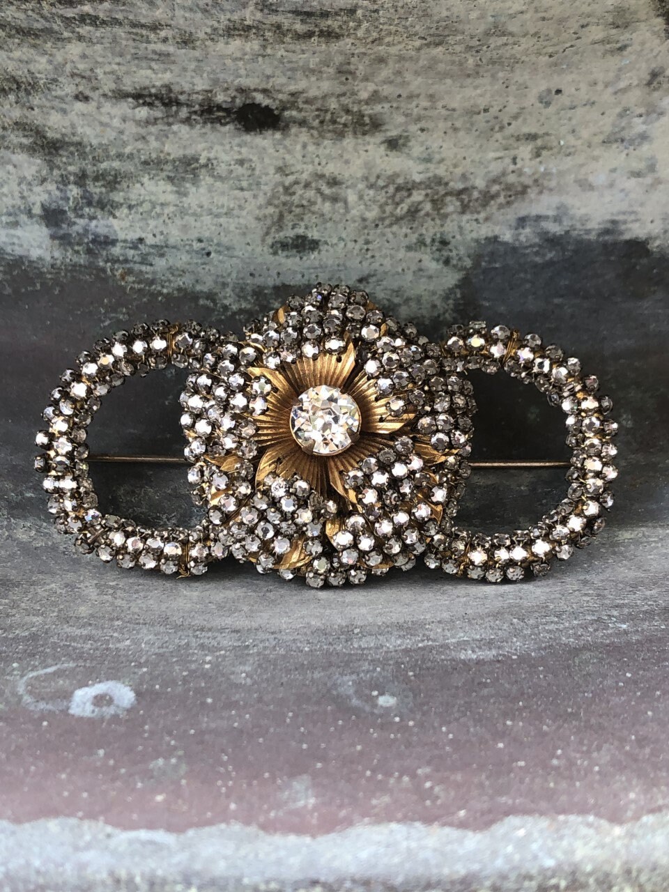 GLORIOUS Vintage 1940 MIRIAM HASKELL Rhinestone Gold Brooch