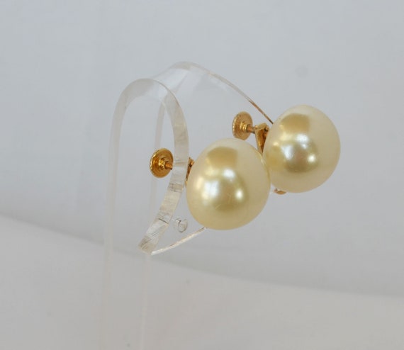 Vintage Signed MARVELLA Faux Pearl Earrings Screw… - image 1