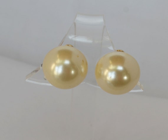 Vintage Signed MARVELLA Faux Pearl Earrings Screw… - image 2