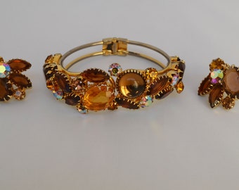 Dazzleing Vintage DeLizza & Elster JULIANA Bracelet and Earrings Rhinestone and Gold