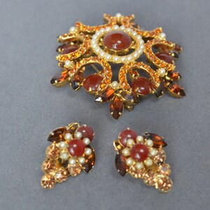 Outstanding Vintage DeLizza and Elster JULIANA Brooch and Earrings