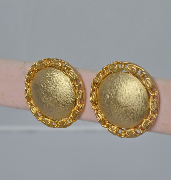 Signed Vintage DAVID LISNER Gold Earrings Clips