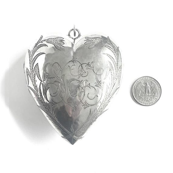 Antique French Heart Ex Voto, Solid Silver Opening Sacred Heart With Beautiful Engravings & Monogram View 6