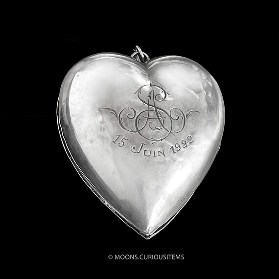 Antique French Heart Ex Voto, Solid Silver Opening Sacred Heart With Beautiful Engravings & Monogram View 2