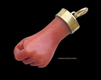 Victorian Coral Figa in 18K Gold Cuff-Pendant-Lucky Charm