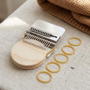 Small Darning Loom Speedweve Style Mini Weaving Tool for Jeans Socks