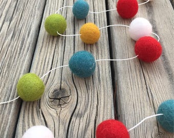 Christmas Holiday Felt Ball Garland, Pom Pom Garland, Nursery Decor, Bunting Banner, Party Decor