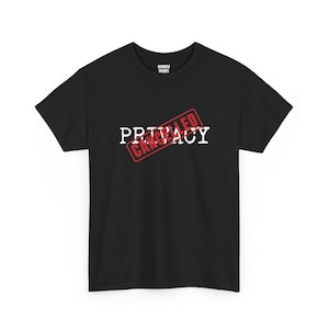 Camiseta "Privacidad Cancelada", Camiseta de Protesta con Sello Rojo: Antivigilancia, Cuarta Enmienda, Libertades Civiles, Camiseta con Mensaje Político Divertido imagen 1