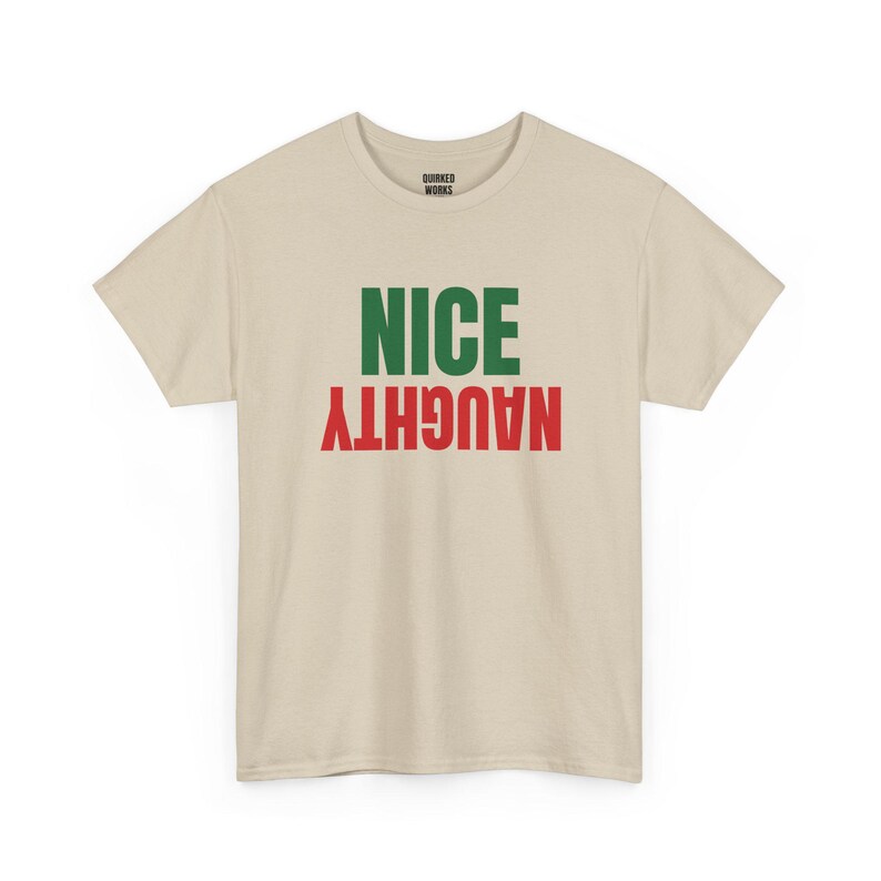 Leuk, ondeugend, ondersteboven shirt, grappig kerstshirt, kerstcadeau voor hem of haar, outfit voor een kerstfeest, bijpassende kerstoutfit voor het hele gezin afbeelding 5