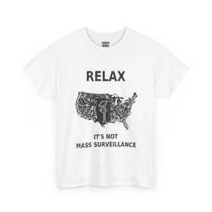 Entspann dich, es ist keine Massenüberwachung – T-Shirt mit witzigem, sarkastischem Protestmotiv: Vintage-USA-Karte, Anti-Flockkamera, ALPR-Datenschutz-Shirt Bild 1