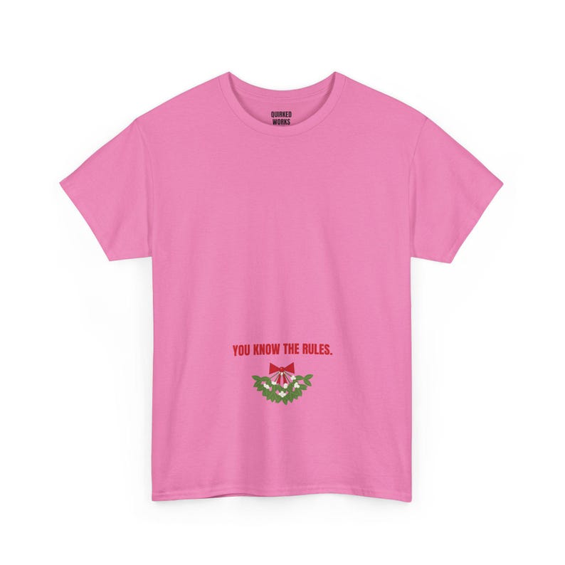 Je kent de regels! Mistletoe T-shirt, grappig kerstshirt, kerstcadeau voor hem of haar, outfit voor een kerstfeest, bijpassende kerstoutfit voor het hele gezin afbeelding 7