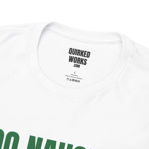 T-shirt met de tekst "Too Naughty for Santa Krampus Approved", grappig kerstshirt, kerstcadeau voor hem of haar, outfit voor een kerstfeest, bijpassende kerstoutfit voor het hele gezin. afbeelding 3