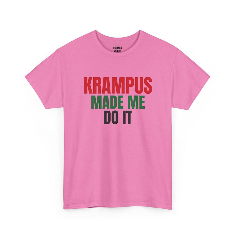 T-shirt « C’est Krampus qui m’a forcé », T-shirt de Noël humoristique, Cadeau de Noël pour elle ou lui, Tenue de fête de Noël, Ensemble assorti pour toute la famille image 7