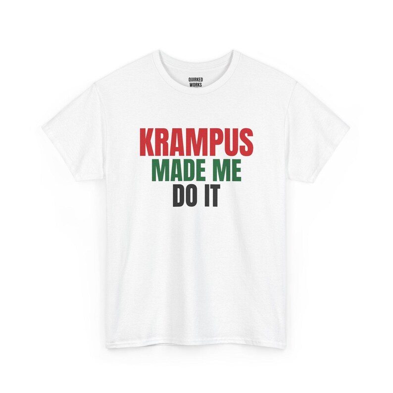 T-shirt « C’est Krampus qui m’a forcé », T-shirt de Noël humoristique, Cadeau de Noël pour elle ou lui, Tenue de fête de Noël, Ensemble assorti pour toute la famille image 2