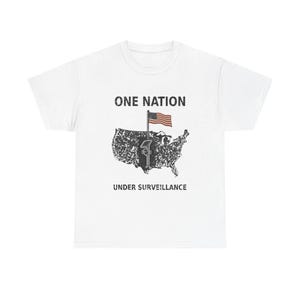 „Eine Nation unter Überwachung“-Shirt, Vintage-T-Shirt mit USA-Karte: Protest-Shirt gegen Überwachung, gegen Überwachungskameras, gegen automatische Kennzeichenerkennung und Datenschutz
