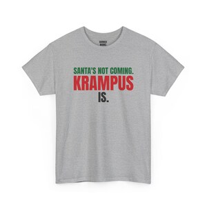 „Der Weihnachtsmann kommt nicht, Krampus kommt“-Shirt, lustiges Weihnachts-T-Shirt, Weihnachtsgeschenk für Sie oder Ihn, Outfit für die Weihnachtsfeier, Partnerlook für die ganze Familie Bild 6