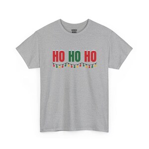 Ho Ho Ho Shirt, lustiges Weihnachts-T-Shirt, Weihnachtsgeschenk für Sie oder Ihn, Outfit für die Weihnachtsfeier, Partnerlook für die ganze Familie Bild 6